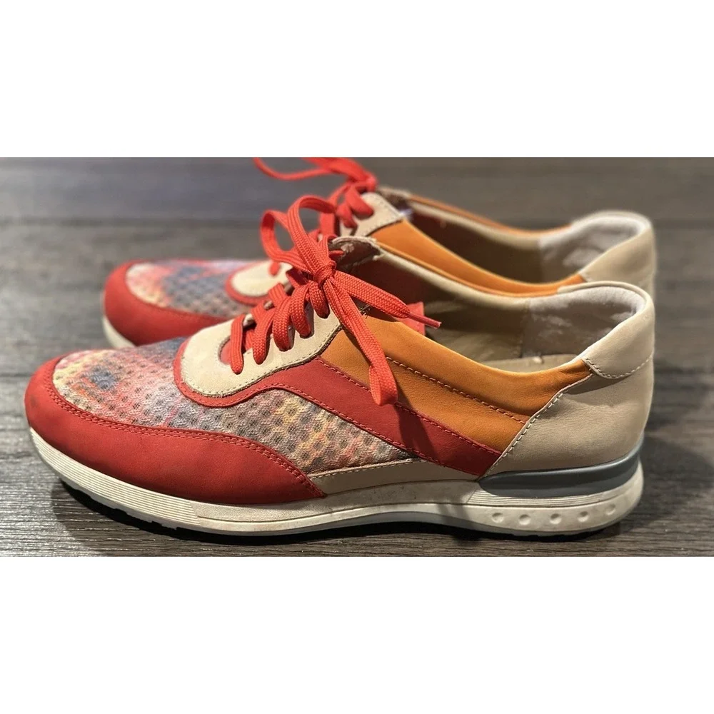 Vaneli‎ Sport Red Orange Tan lace up sneaker womens Sz 9 Rainbow Colorful